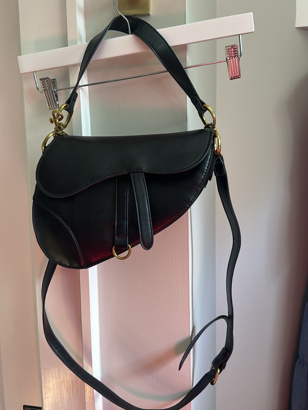 Black Saddle Shoulder Bag - Women's Handbag